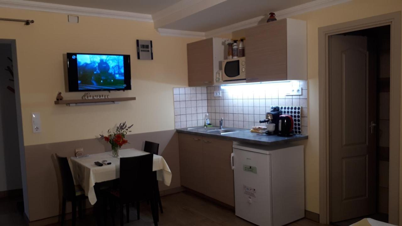 Mini Vendeghaz Budaoers Zewnętrze zdjęcie